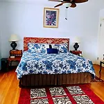 Acacia Bed & Breakfast