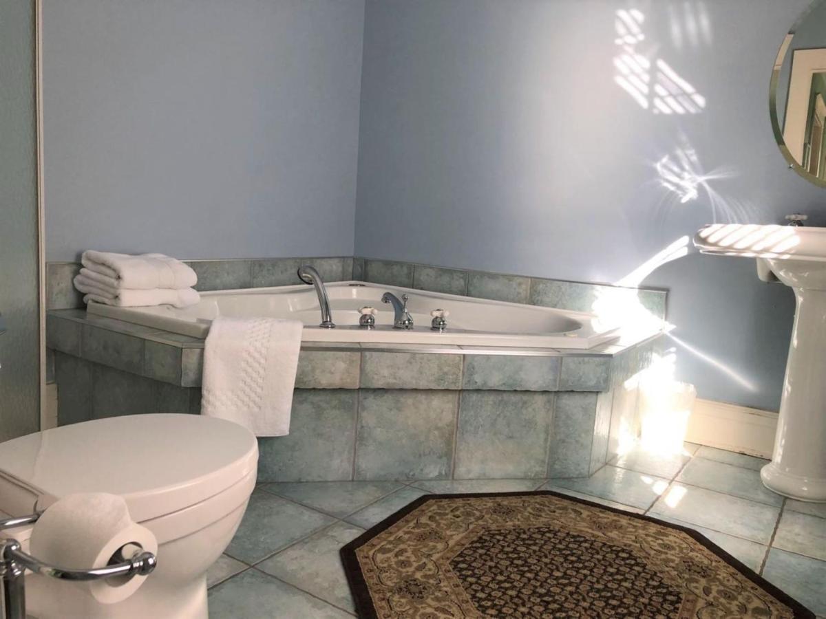 Acacia Bed & Breakfast 3*