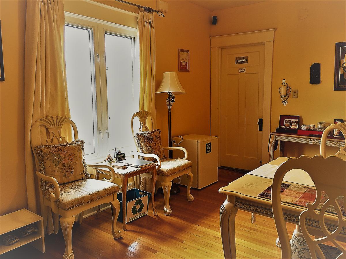 Acacia Bed & Breakfast Bed & Breakfast 3*