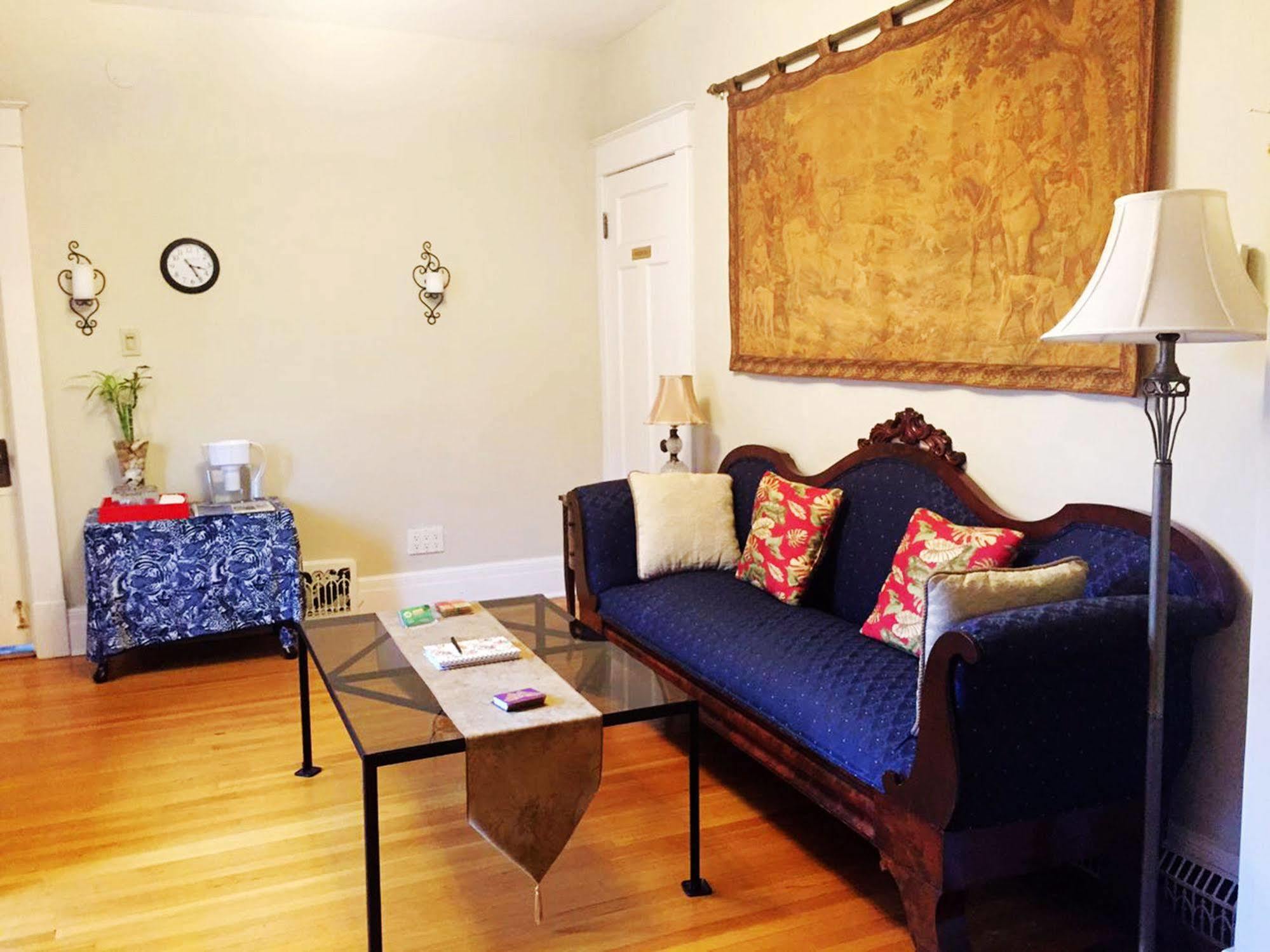 Bed & Breakfast Acacia Bed & Breakfast 3*