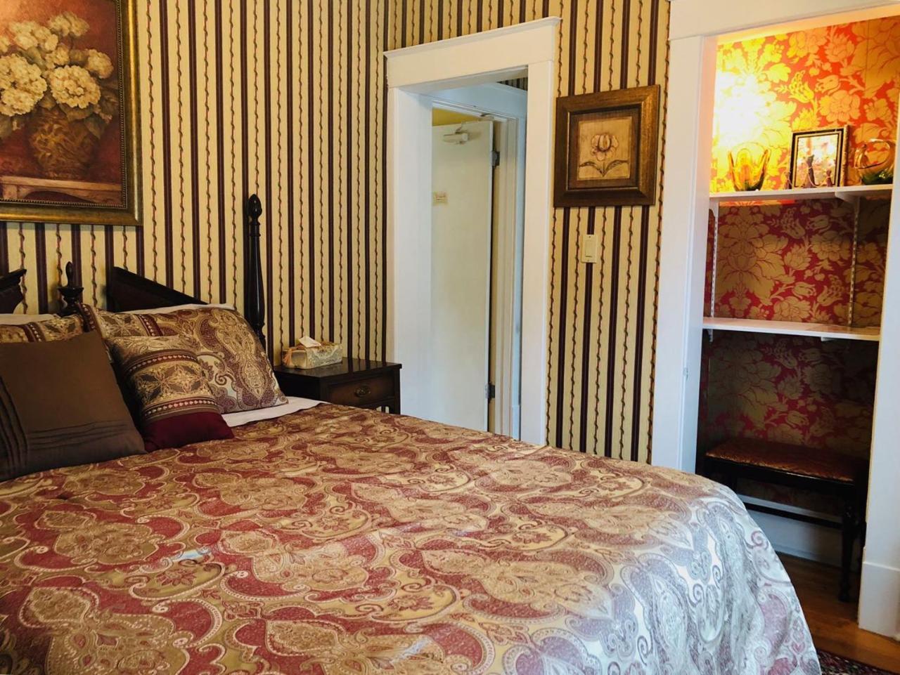 Acacia Bed & Breakfast Bed & Breakfast 3*